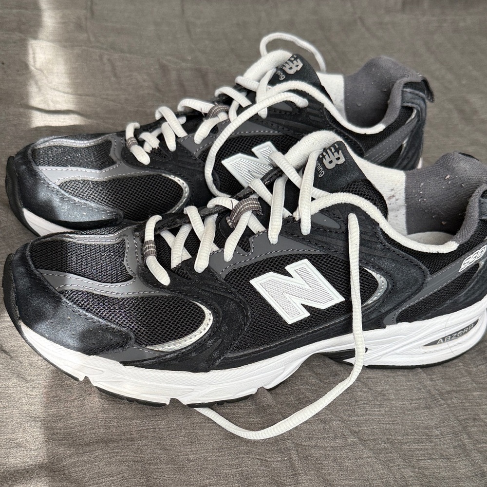 New Balance Charcoal and White Running Shoes - Picture 5 of 9